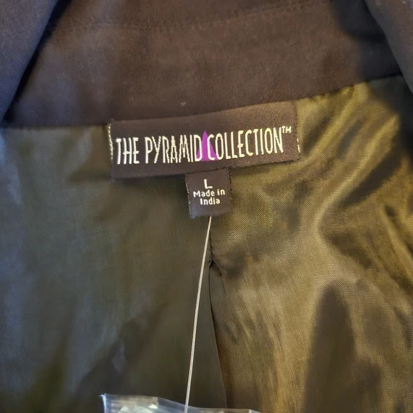 The Pyramid Collection Black Lace Women's Lined Blazer. - Picture 14 of 16